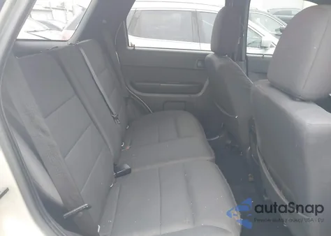 2012 Ford Escape Xlt z USA, uszkodzony, nr VIN 1FMCU0D71CKB83695